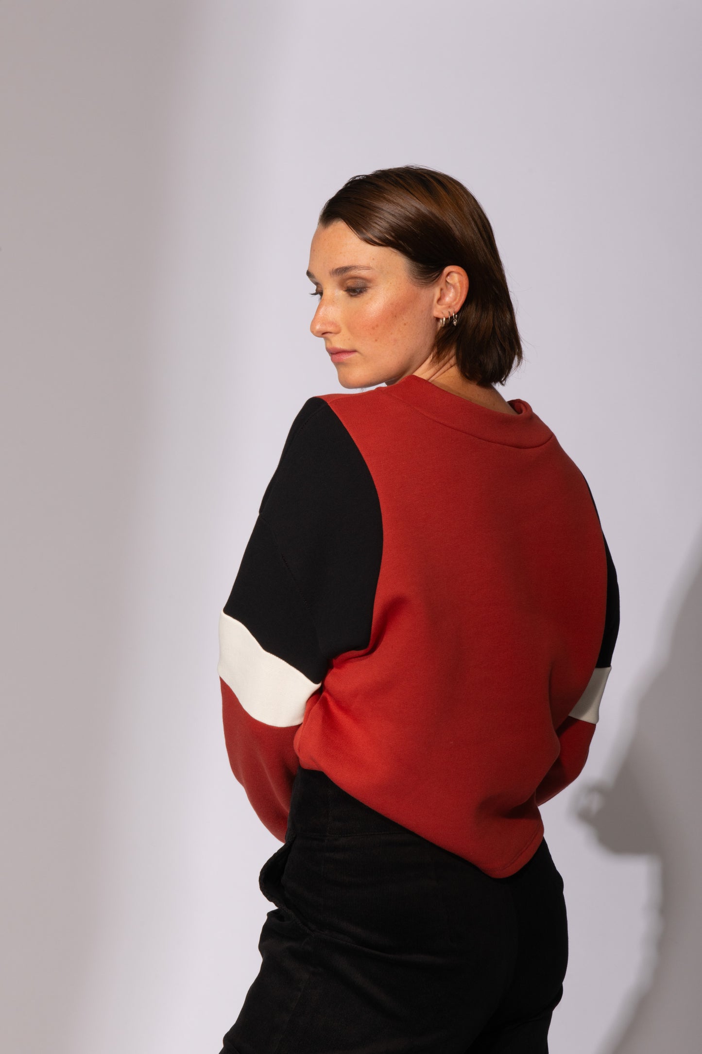 Crewneck terracotta avec découpe tricolore Sour time