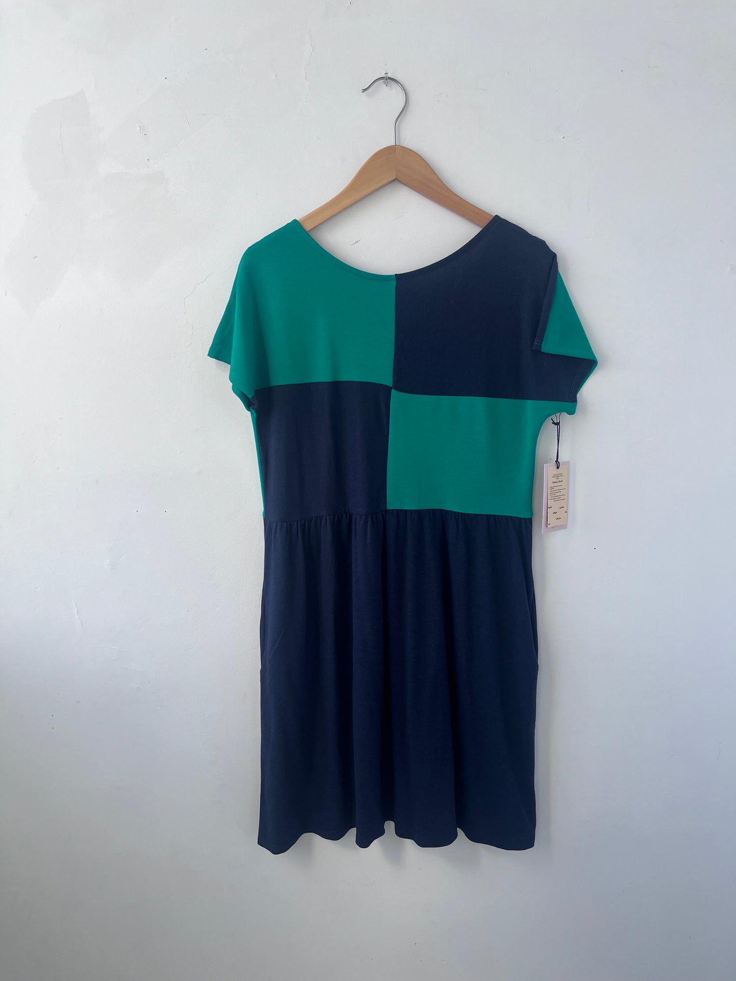 Robe ample deux tons vert/marine M DEFECT