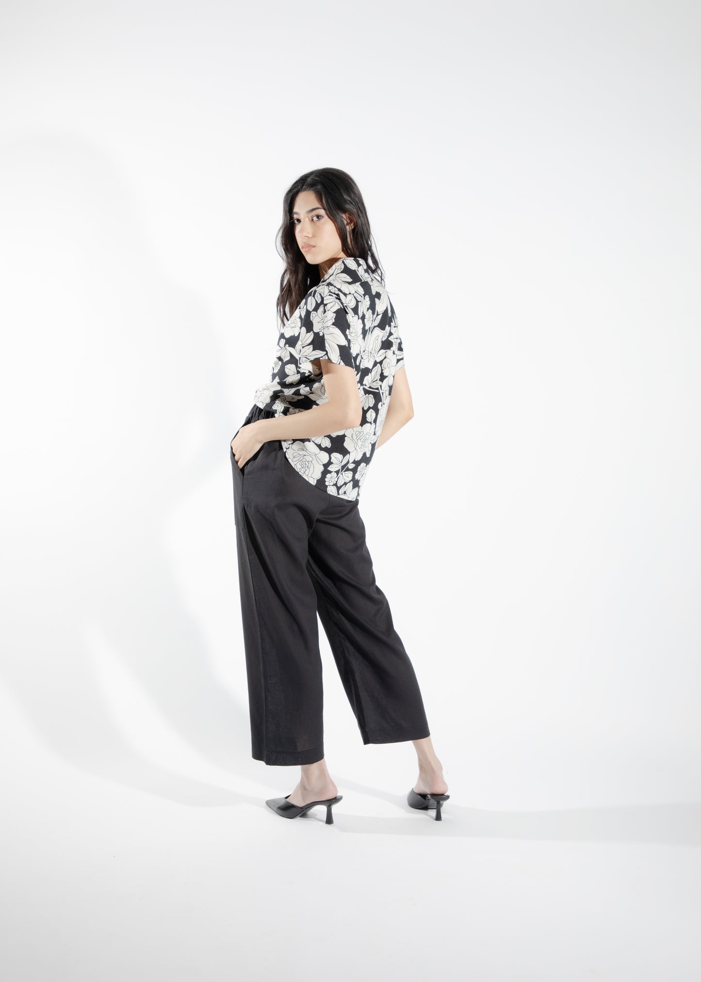 Alisme black woven pants