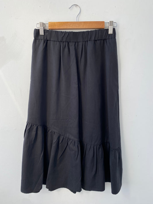 Jupe à volants noire Aporià (soldes)