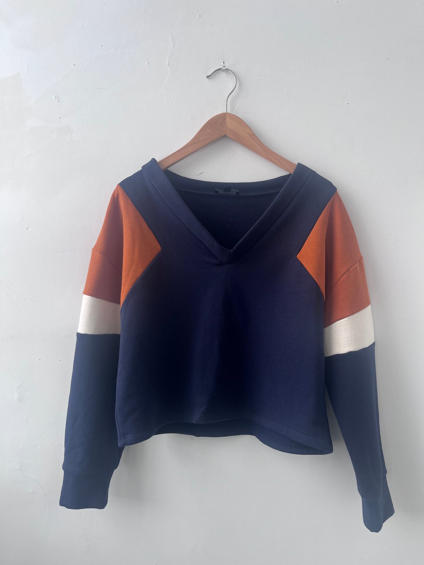 Chandail molletonné Sinclair bleu marine M DEFECT