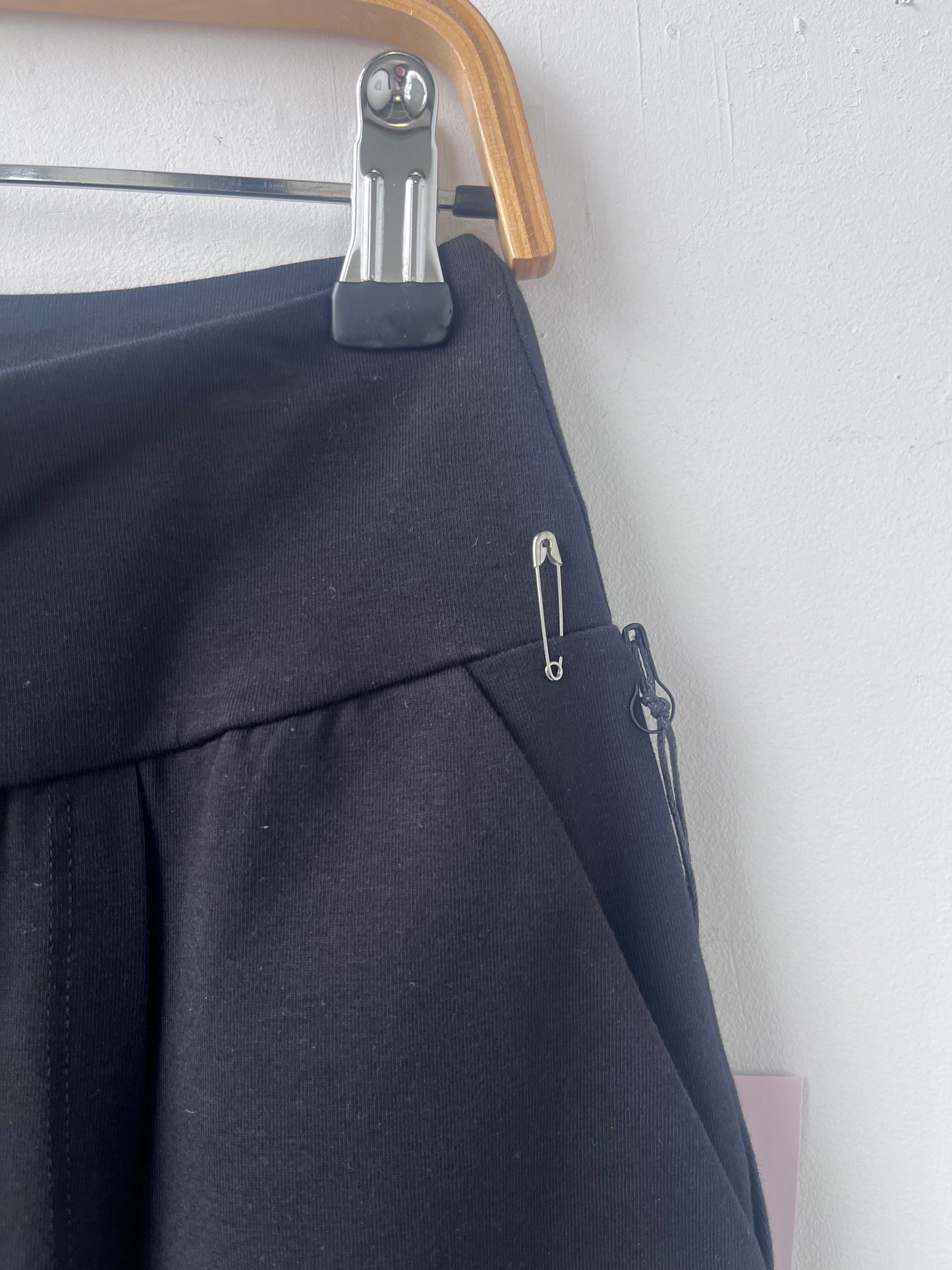Jupe short Campanule noir M DEFECT
