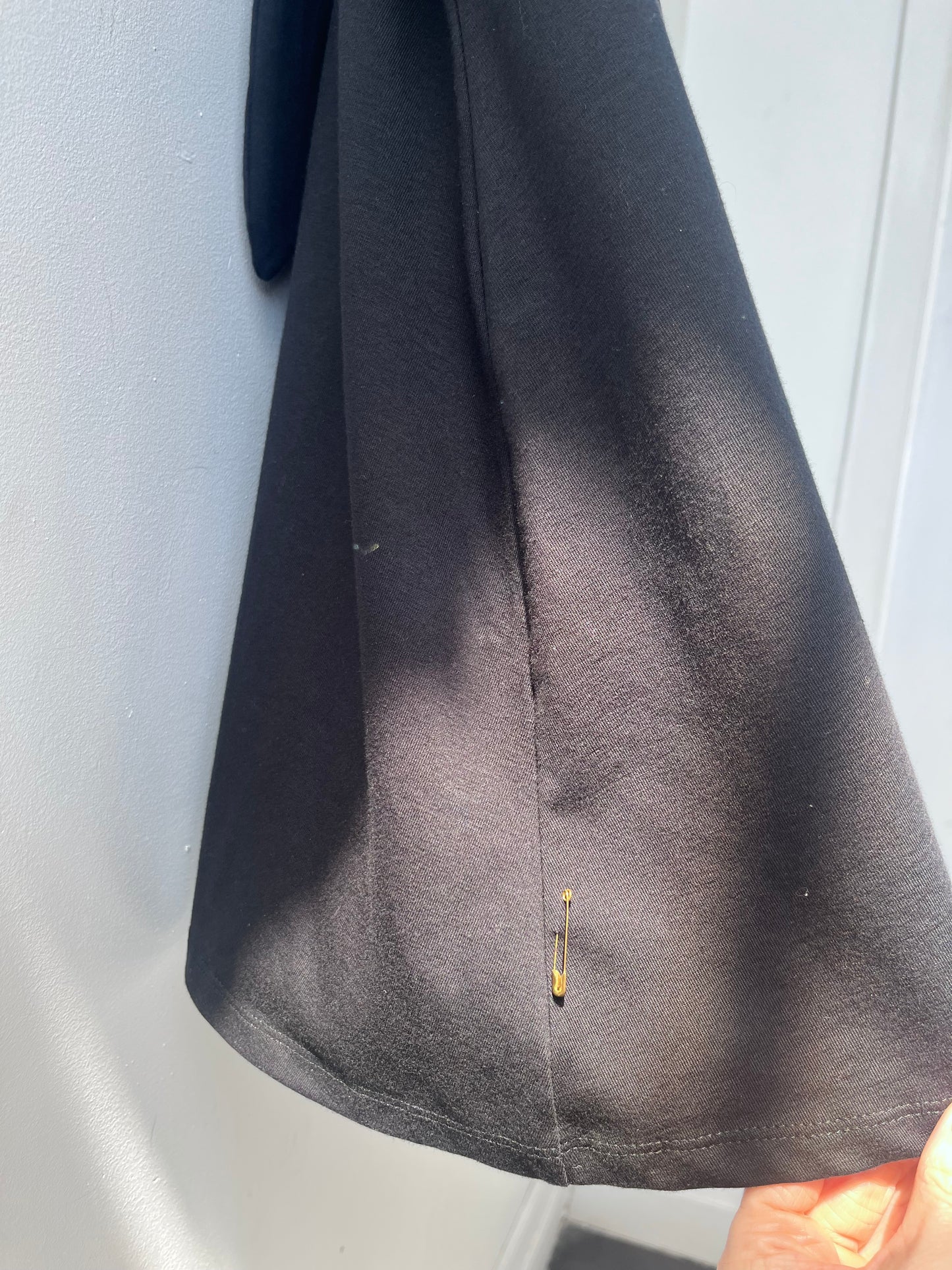 Robe Tulipe noire M DEFECT